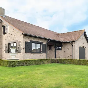 https://villa-de-golfbreker.hotelsghent.com